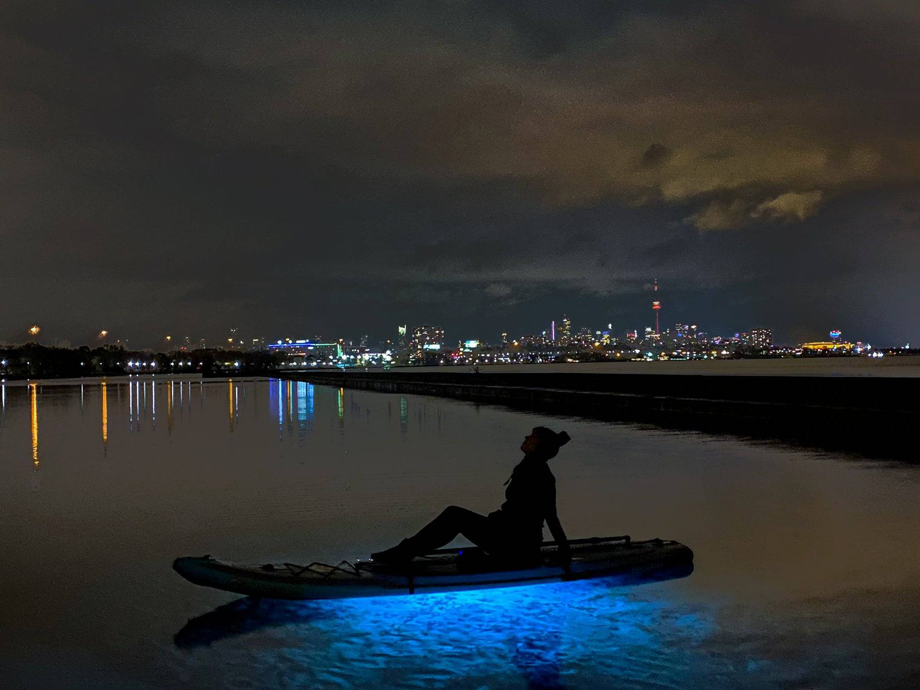 Star gazing from your SUP and enjoying a beautiful glow below the paddle board. Aurora Explorer paddleboard lights are easy to setup